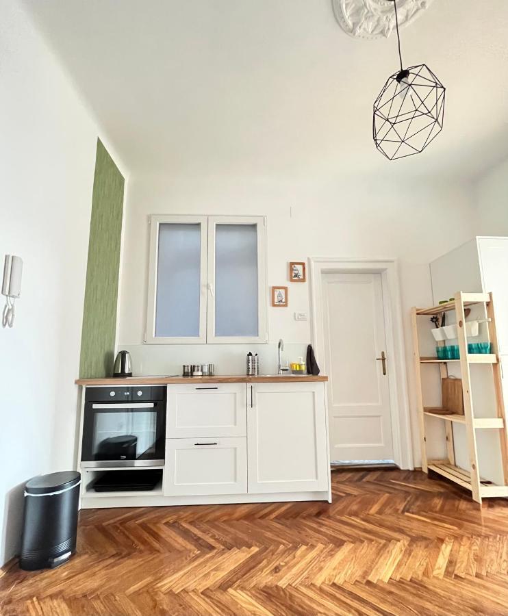 Enjoy Kalenic Apartman Belgrád Kültér fotó
